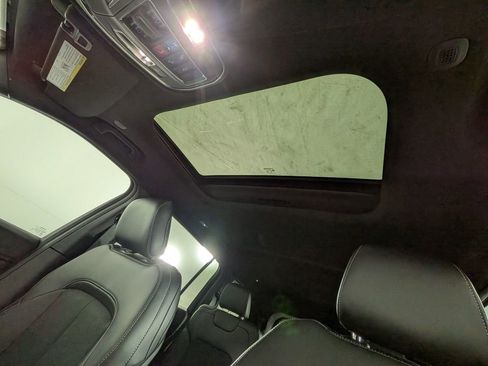 New 2025 Jeep Grand Cherokee L Altitude image 31