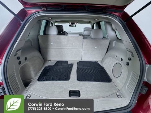 Used 2012 Jeep Grand Cherokee Laredo image 26