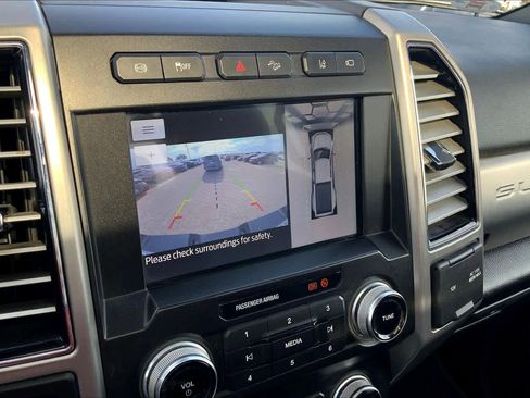 Used 2021 Ford F450 Platinum w/ FX4 Off-Road Package image 26