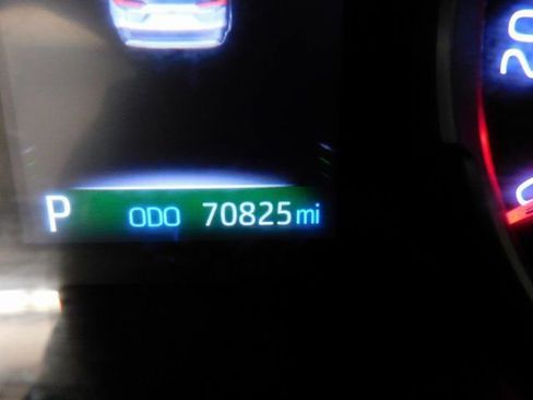 Used 2020 Toyota RAV4 XLE Premium image 55