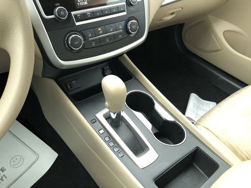 Used 2016 Nissan Altima 2.5 S w/ Power Driver Seat Package image 17