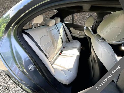 Used 2018 Mercedes-Benz C 300 4MATIC Sedan image 23