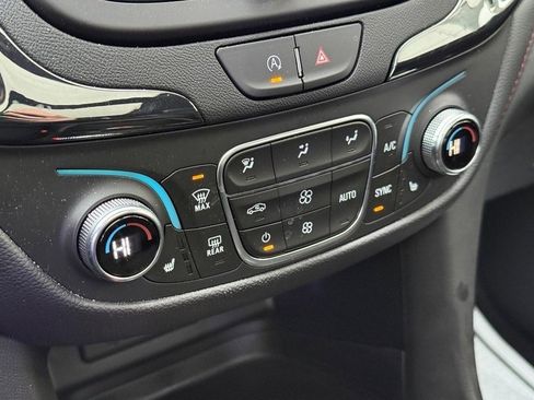 Used 2024 Chevrolet Equinox RS w/ RS Leather Package image 28