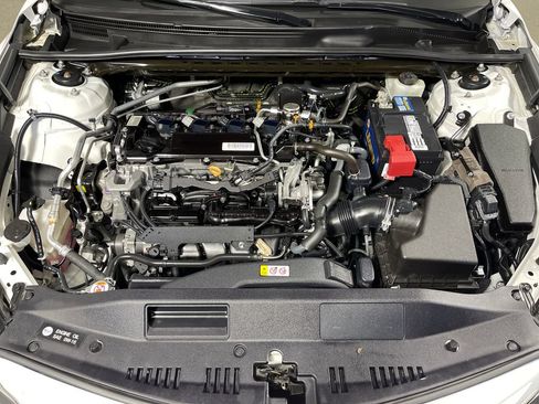 Certified 2020 Toyota Camry SE FWD image 9