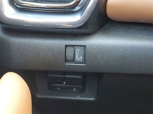 Certified 2023 GMC Canyon AT4 w/ AT4 Premium Package image 18