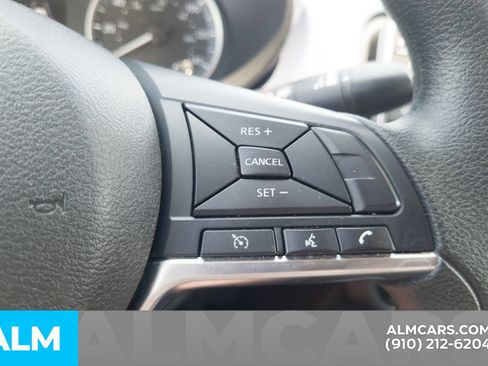 Used 2024 Nissan Versa SV FWD image 27
