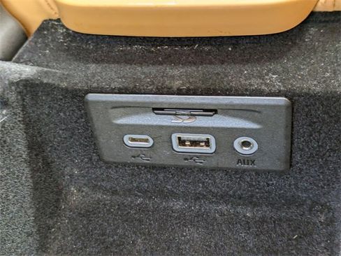 Used 2023 Chevrolet Corvette Stingray Premium Conv w/ Z51 Performance Package image 32