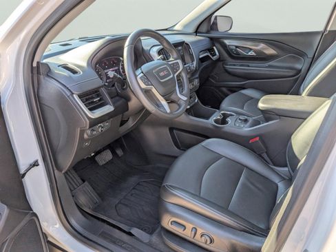 Used 2022 GMC Terrain SLT w/ Infotainment Package II image 32