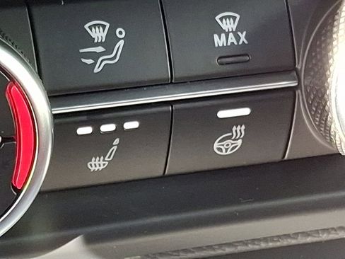 New 2025 Alfa Romeo Stelvio Sprint AWD/4WD image 18