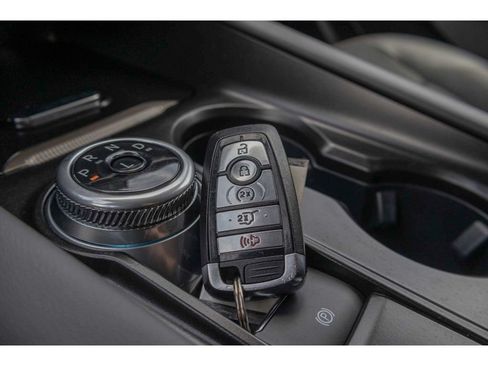Used 2025 Ford Explorer Active w/ Active Comfort Package AWD/4WD image 29