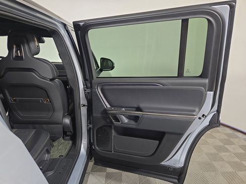 Used 2024 Rivian R1S Adventure AWD/4WD image 19