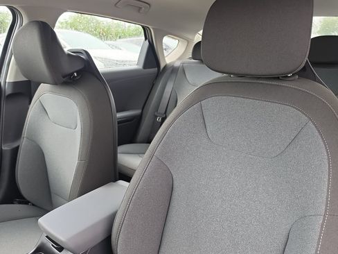 New 2026 Kia K4 FWD image 20