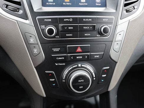 Used 2018 Hyundai Santa Fe Sport image 26