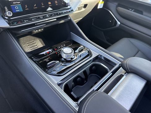 New 2026 Jeep Grand Wagoneer Limited image 39