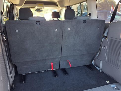 Used 2022 Ford Transit Connect XLT FWD image 20