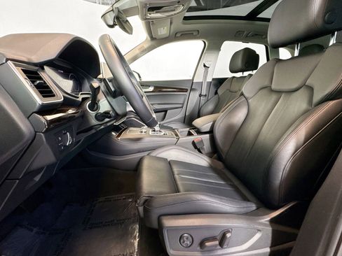 Used 2019 Audi Q5 2.0T Premium Plus w/ Premium Plus Package image 19