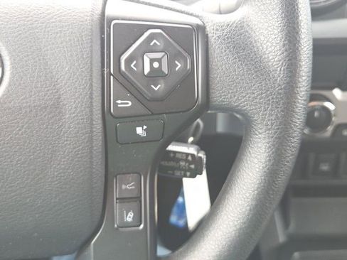 Used 2022 Toyota Tacoma SR image 33
