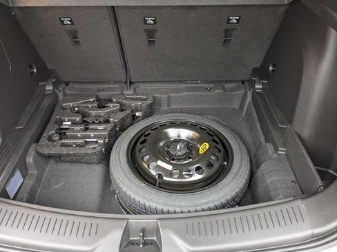 Certified 2022 Buick Encore GX Preferred w/ Cold Weather Comfort Package image 35