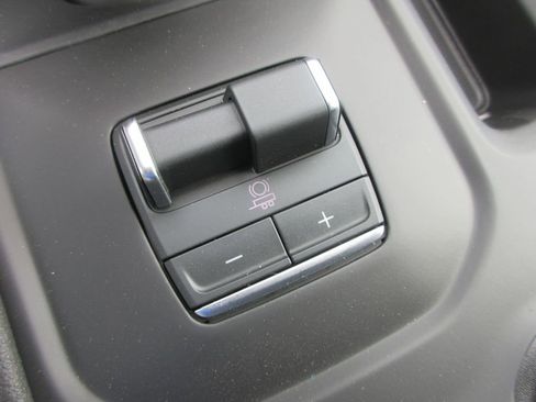 New 2026 GMC Sierra 1500 AT4 AWD/4WD image 23