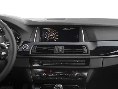 Used 2016 BMW 550i xDrive Sedan image 10