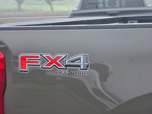 New 2026 Ford F350 Lariat w/ Chrome Package image 30