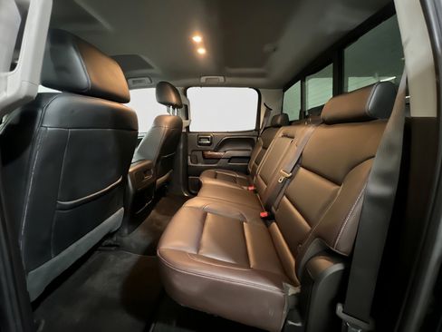 Used 2018 GMC Sierra 1500 SLT AWD/4WD image 18