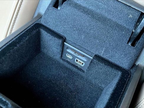 Certified 2023 Cadillac XT6 Sport w/ Platinum Package image 16