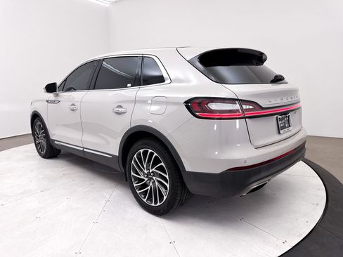 Used 2019 Lincoln Nautilus Reserve FWD image 15