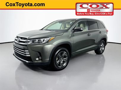 Used 2017 Toyota Highlander Limited Platinum