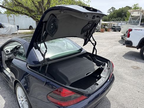 Used 2006 Mercedes-Benz SL 55 AMG image 25