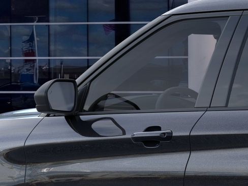 New 2026 Ford Explorer Active RWD image 21