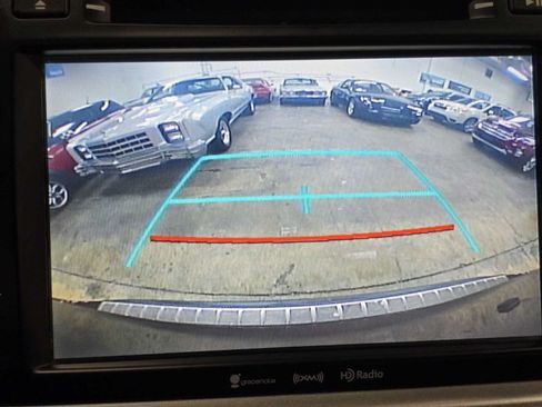 Used 2018 Toyota Highlander XLE AWD/4WD image 12