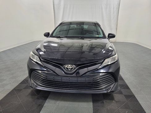 Used 2019 Toyota Camry LE FWD image 15