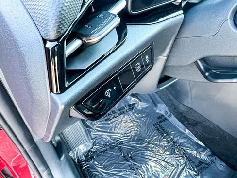 Certified 2024 Kia Niro EX image 16