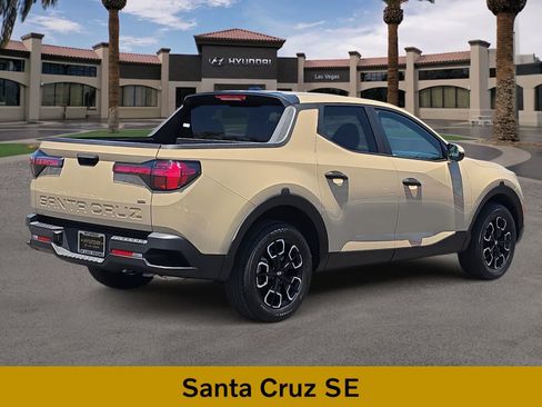 Certified 2024 Hyundai Santa Cruz SE AWD/4WD image 8