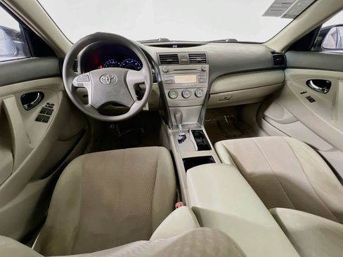 Used 2011 Toyota Camry LE w/ LE Extra-Value Pkg FWD image 27