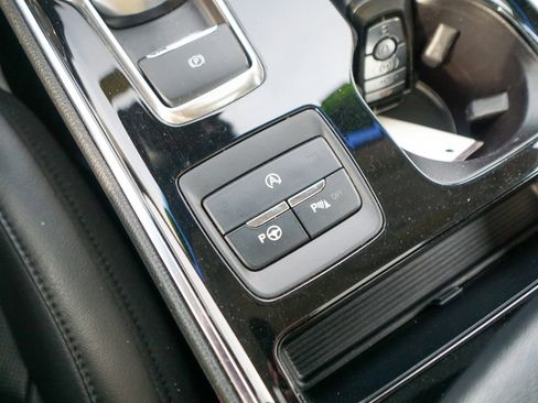 Used 2019 Ford Edge Titanium w/ Equipment Group 301A image 28