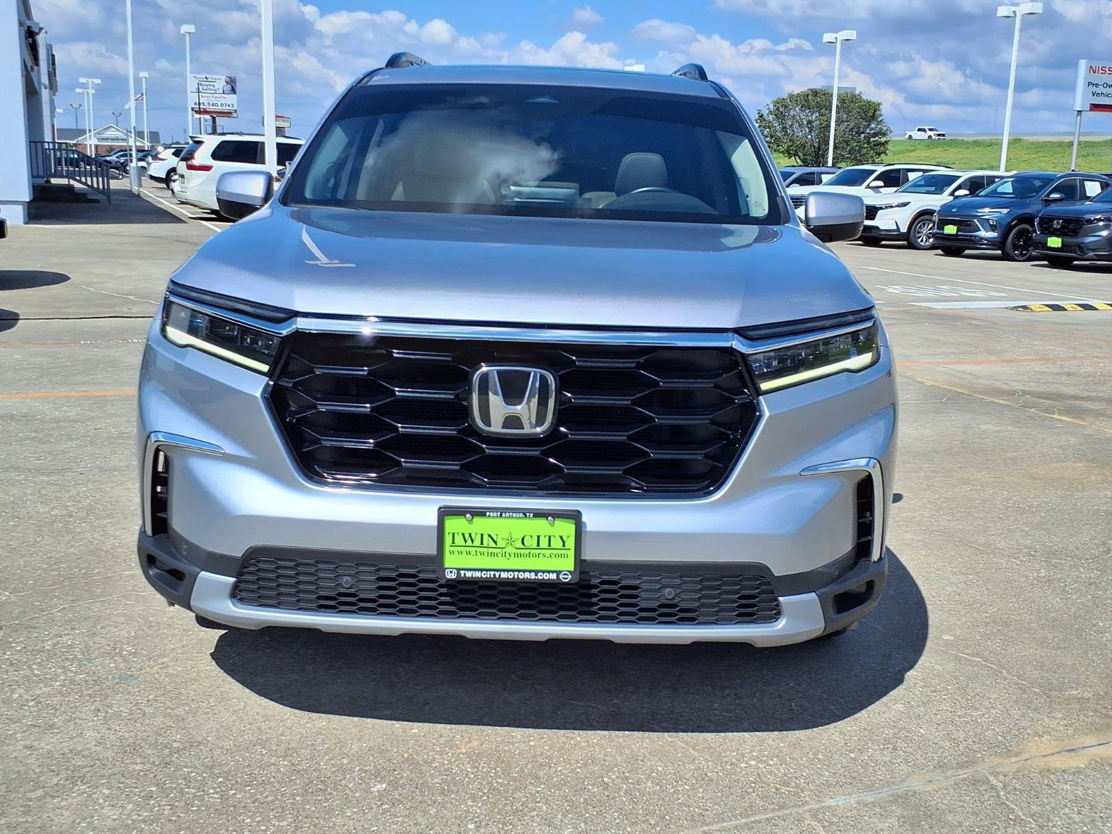 Used 2023 Honda Pilot Touring image 5