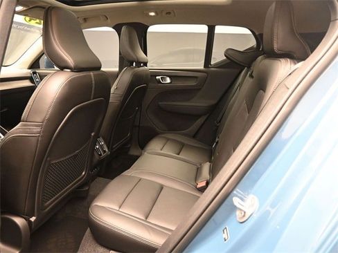 Certified 2024 Volvo XC40 B5 Plus w/ Protection Package Premier image 21