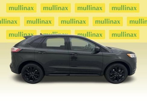 New 2024 Ford Edge SE w/ Black Appearance Package image 18