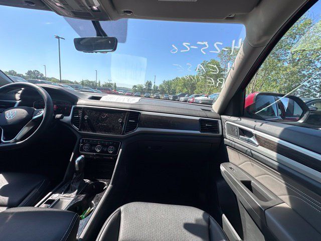 Used 2023 Volkswagen Atlas SE w/ Black Wheel Package FWD image 25