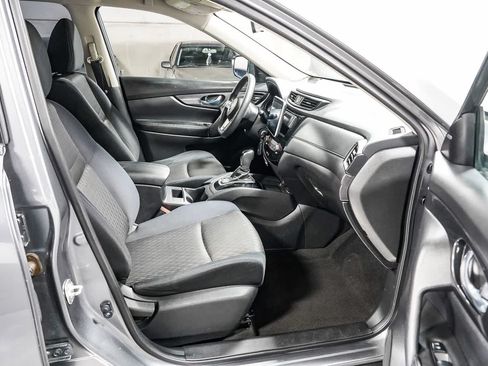 Used 2017 Nissan Rogue S FWD image 16
