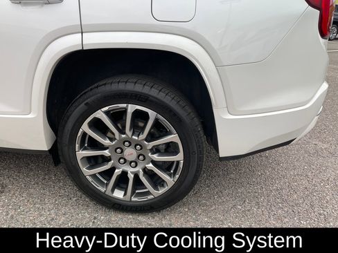 Used 2023 GMC Acadia Denali w/ Denali Ultimate Package image 9