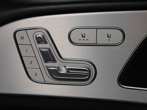 Used 2024 Mercedes-Benz GLE 350 4MATIC image 9