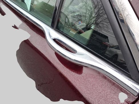 Used 2017 Lincoln Continental Reserve w/ Climate Package image 7