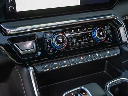 Used 2024 GMC Sierra 1500 Denali Ultimate image 33