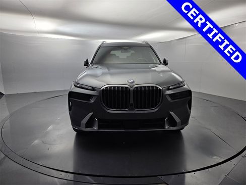 Used 2024 BMW X7 xDrive40i w/ Premium Package image 4