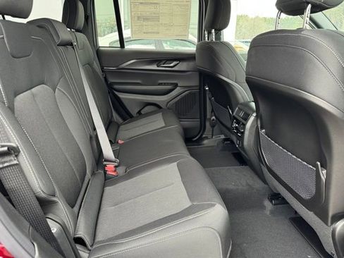 New 2025 Jeep Grand Cherokee Laredo X w/ Luxury Tech Group I image 10