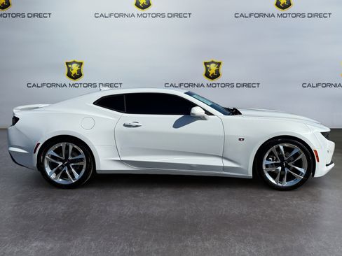 Used 2021 Chevrolet Camaro LT w/ RS Package image 6