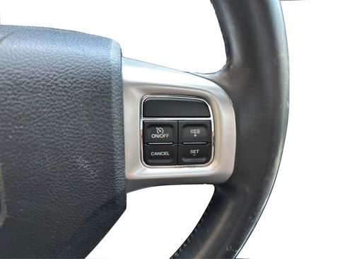 Used 2015 Dodge Grand Caravan R/T FWD image 38